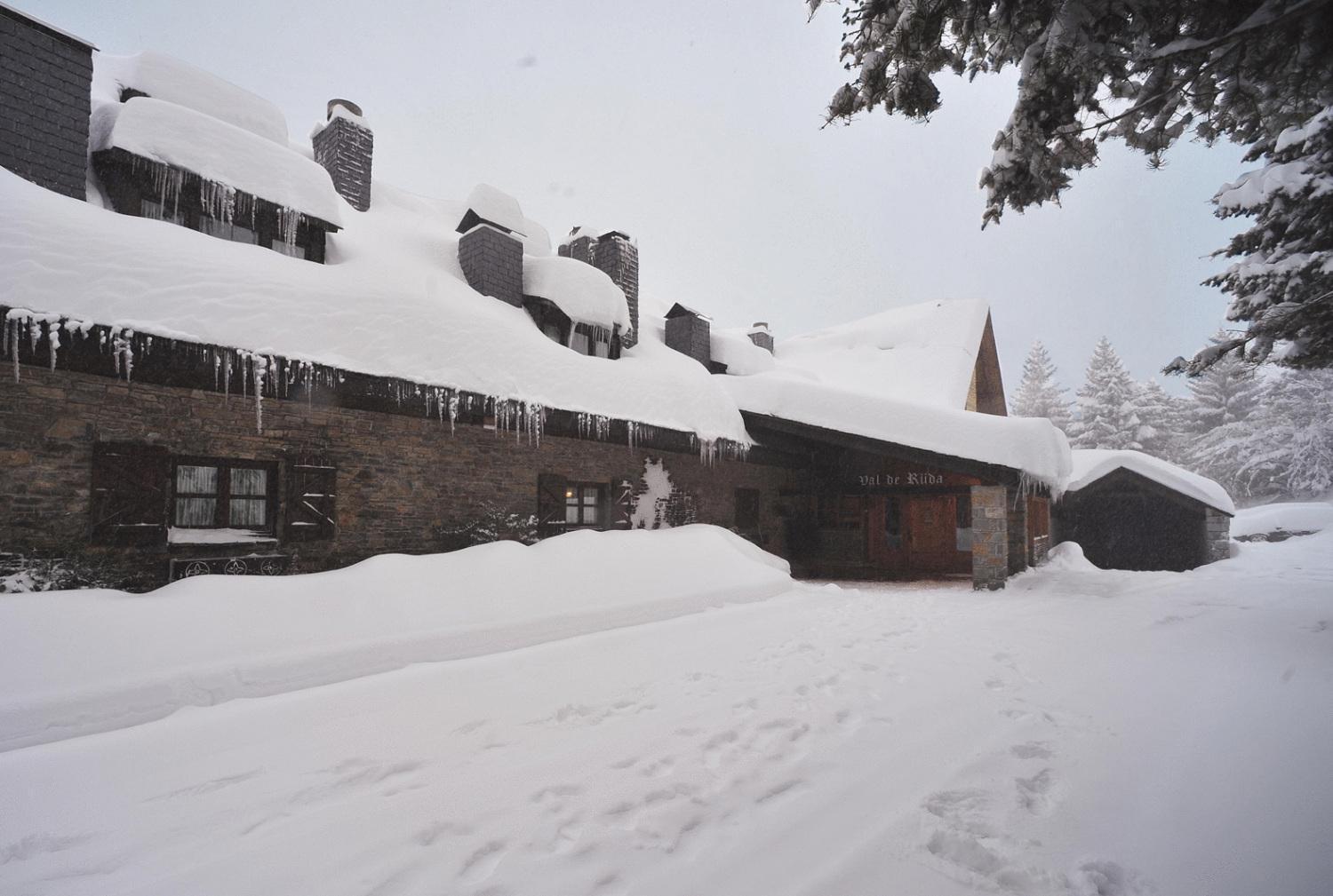 Hotel Val De Ruda บาเกย์รา-เบเรต ภายนอก รูปภาพ